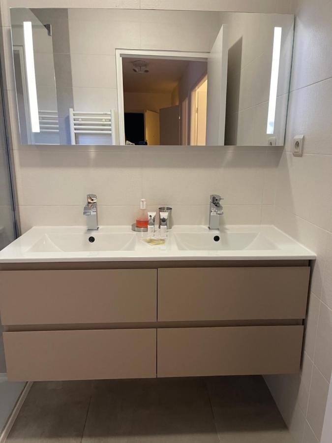Domaine D'Ahmosis, Modern 2 Bedrooms Refurbished Apartment, F3 Moderne Fraichement Renove Le Cannet Ngoại thất bức ảnh