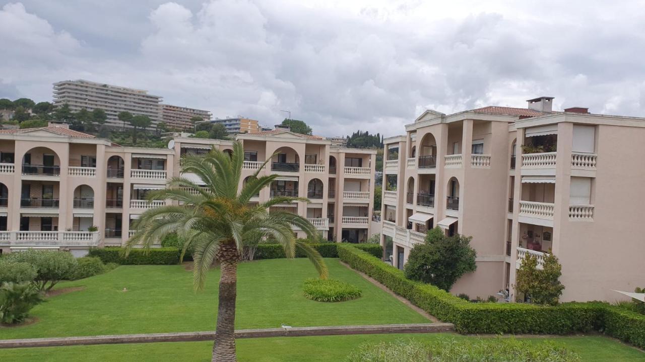 Domaine D'Ahmosis, Modern 2 Bedrooms Refurbished Apartment, F3 Moderne Fraichement Renove Le Cannet Ngoại thất bức ảnh