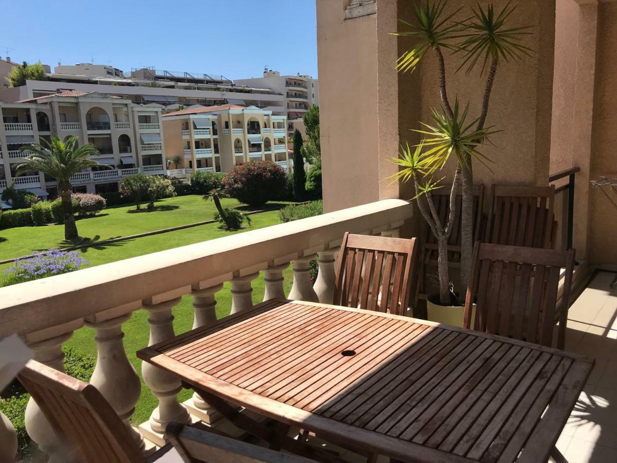 Domaine D'Ahmosis, Modern 2 Bedrooms Refurbished Apartment, F3 Moderne Fraichement Renove Le Cannet Ngoại thất bức ảnh